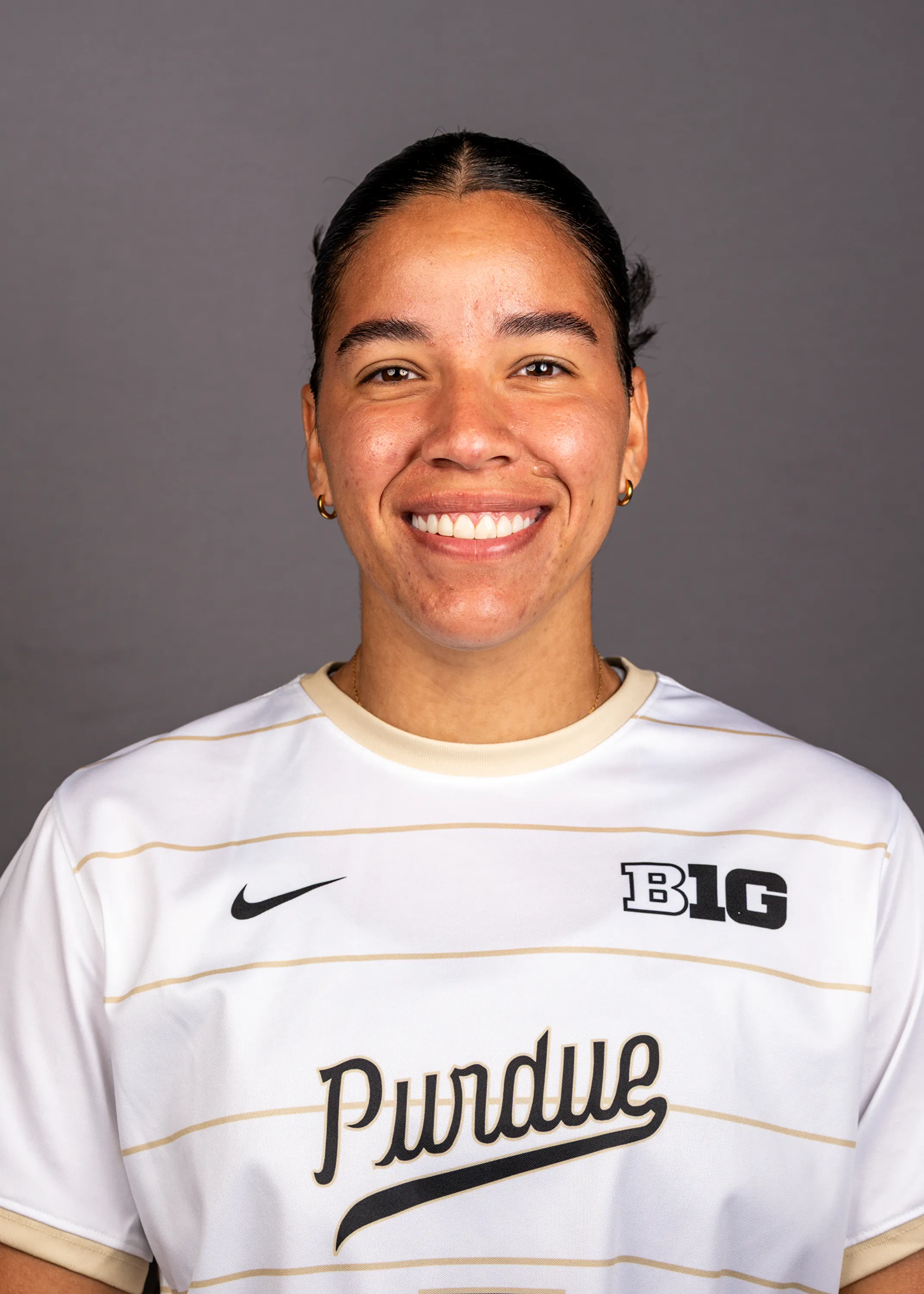 Gabriela Angulo, Soccer, undefined