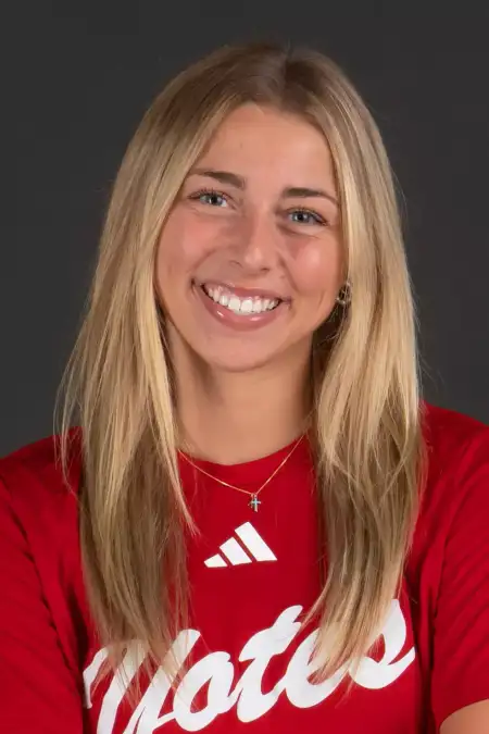 Mady Schmidt, Swimming & Diving, University of South Dakota