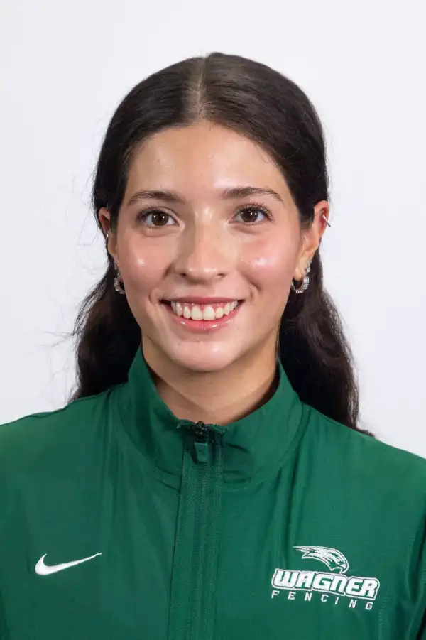 Ana Paredes, Fencing, Wagner College