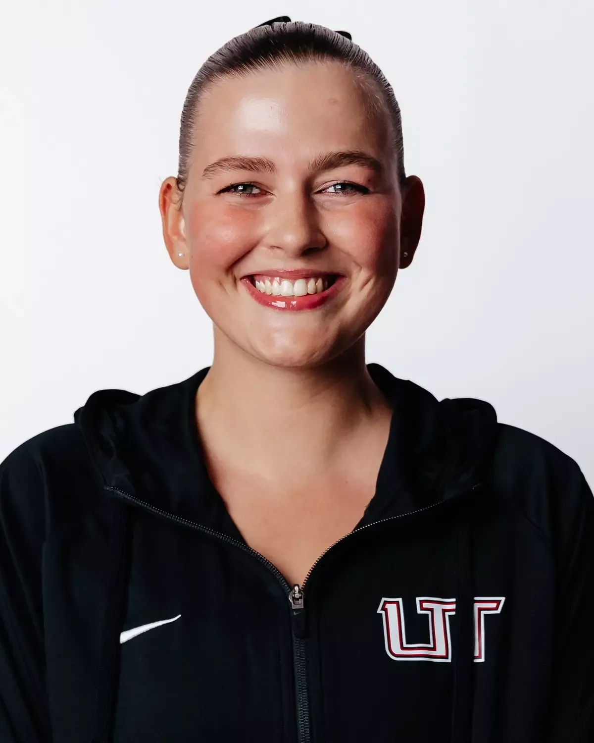 Zofia Gorska, Swimming & Diving, Utah Tech University