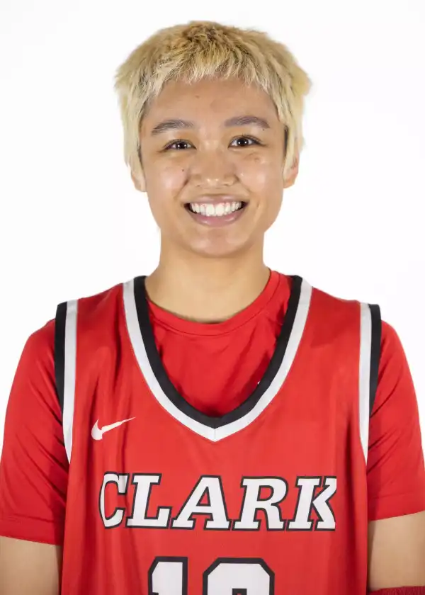 Mia Mabanag, Basketball, Clark University