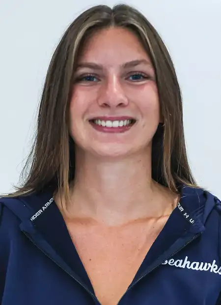 Jordyn Dillard, Swimming & Diving, University of North Carolina Wilmington