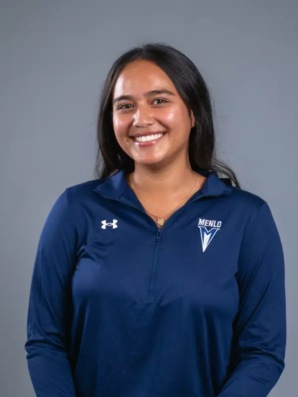 Sarah Naumu, Soccer, Menlo College