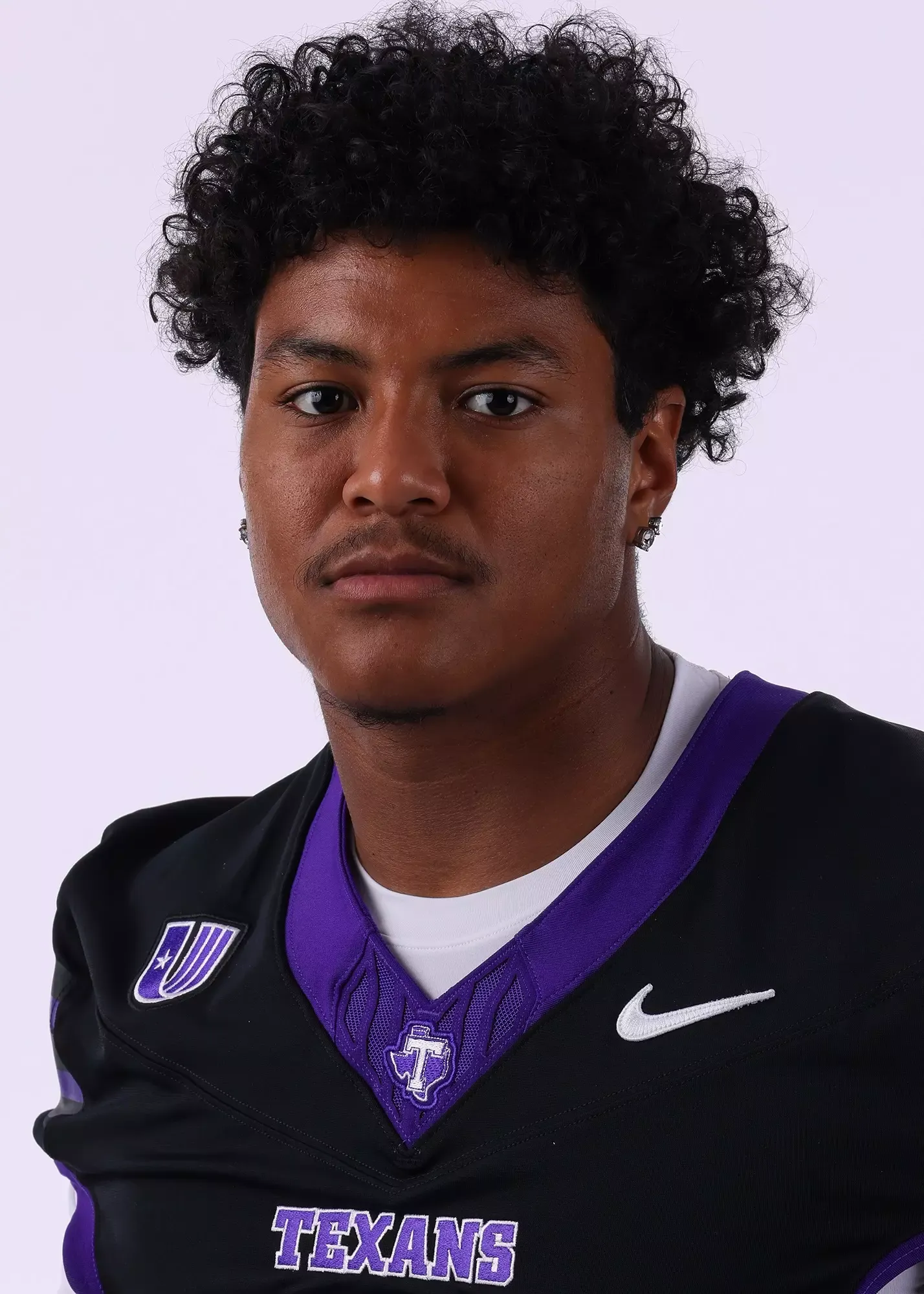 Sam Robles, Football, undefined