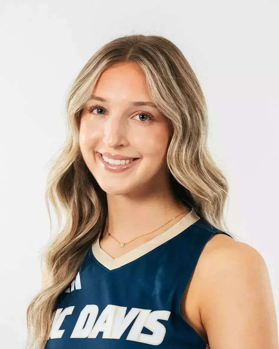 Ana Stojanovic, Volleyball, University of California, Davis