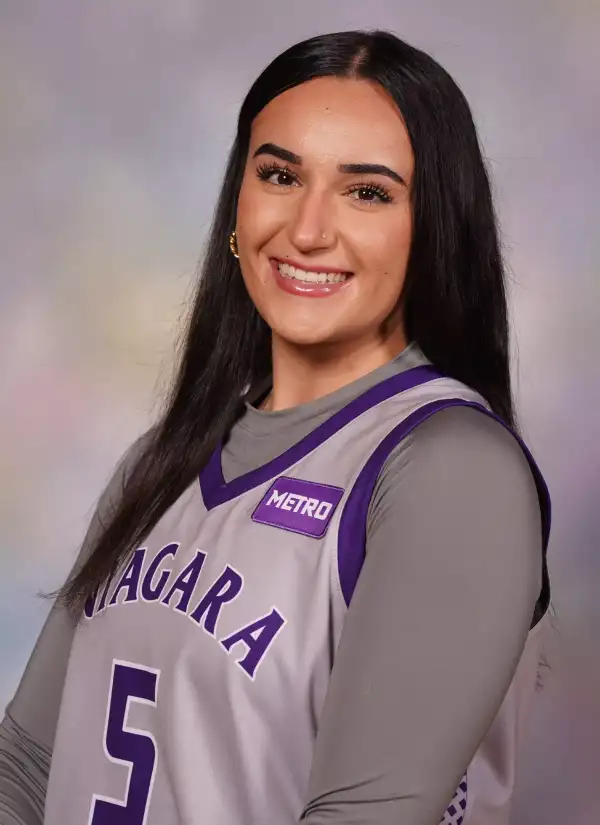 Violeta Rojas, Basketball, Niagara University