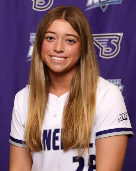 Madalena Creo, Softball, Stonehill College