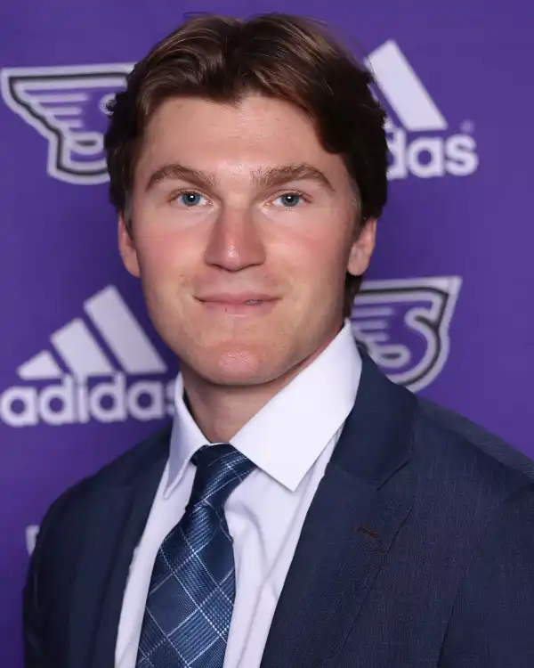 Charlie Banquier, Hockey, Stonehill College