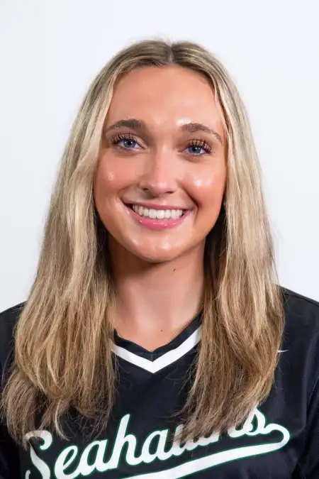 Adrianna Siedenburg, Softball, Wagner College