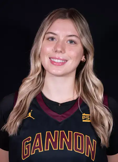 Gwen Smith, Basketball, Gannon University