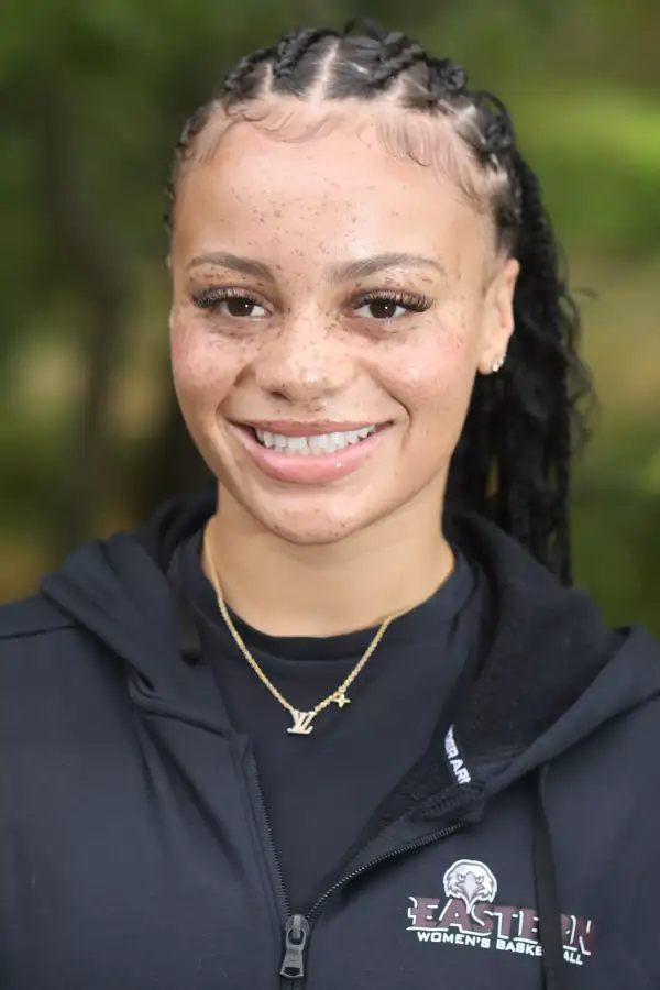 Sophia Vera, Basketball, Eastern University