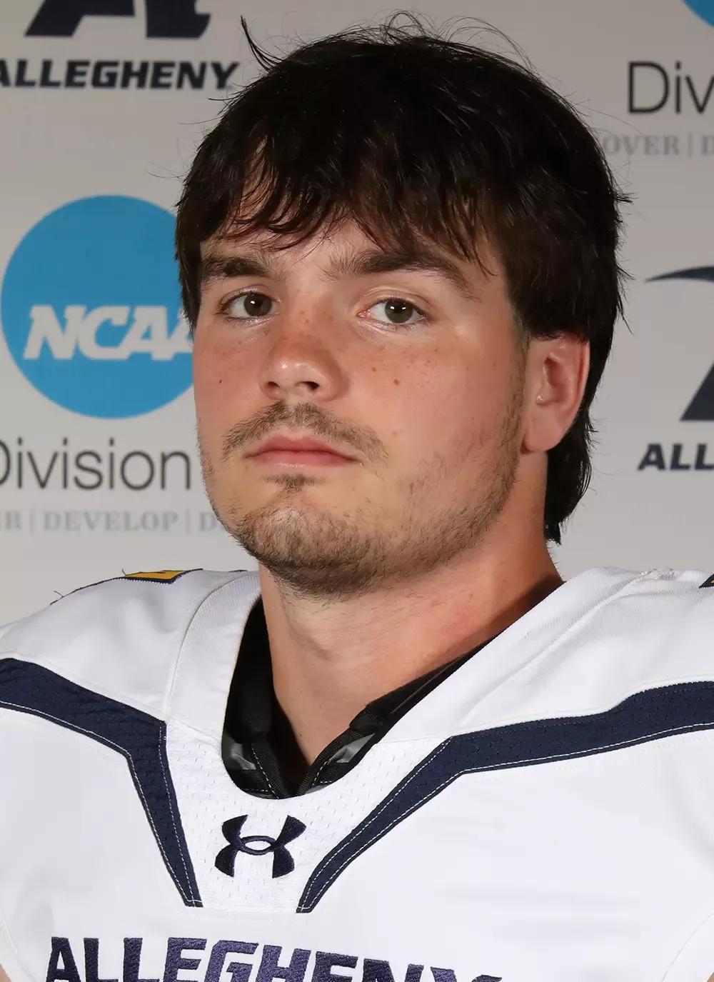 Tyler Jackson, Football, undefined