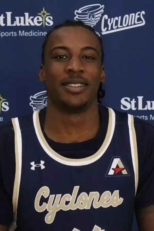 Noah Hutchinson, Basketball, Centenary University