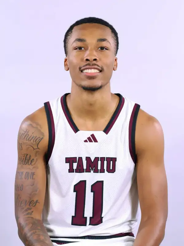 Giali Chapman, Basketball, Texas A&M International University