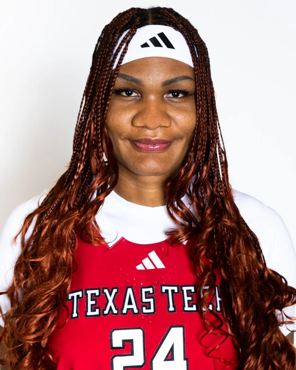 Stephanie Okechukwu, Basketball, undefined