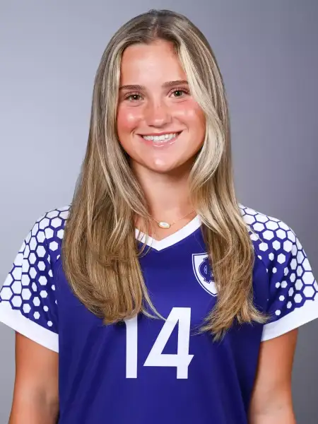 Daniella Cairo, Soccer, College of the Holy Cross