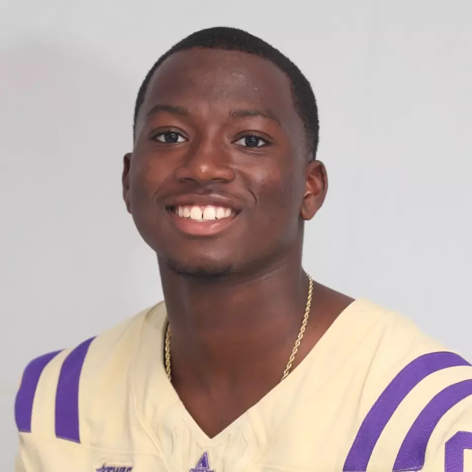Dylan Everett, Football, undefined