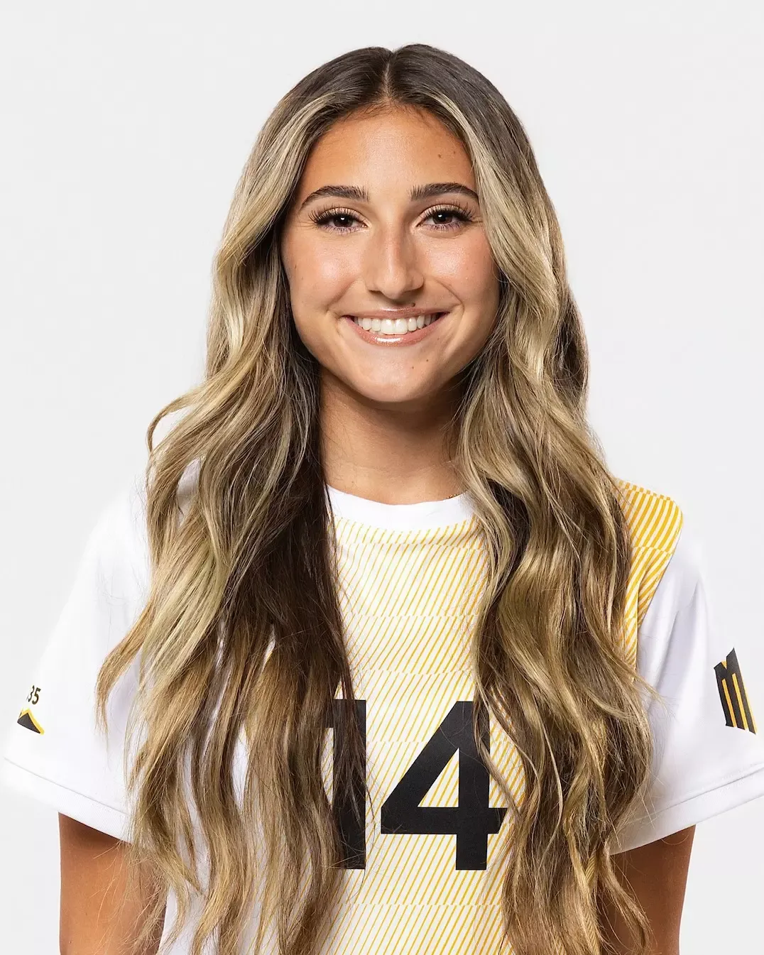 Ella Ashouri, Soccer, Colorado College