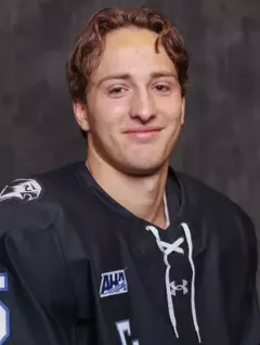 Oskar Bakkevig, Hockey, undefined