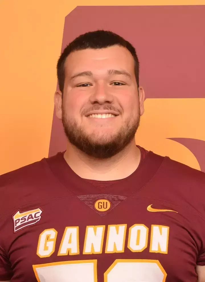Gabe Avila, Football, undefined