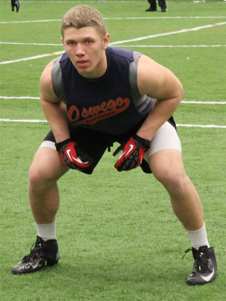 Bryce Waszczyk, Football, undefined