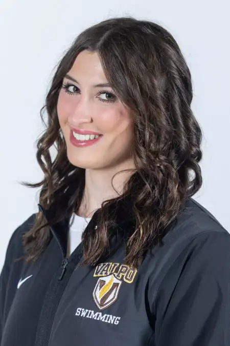 Millie Hayosh, Swimming & Diving, Valparaiso University