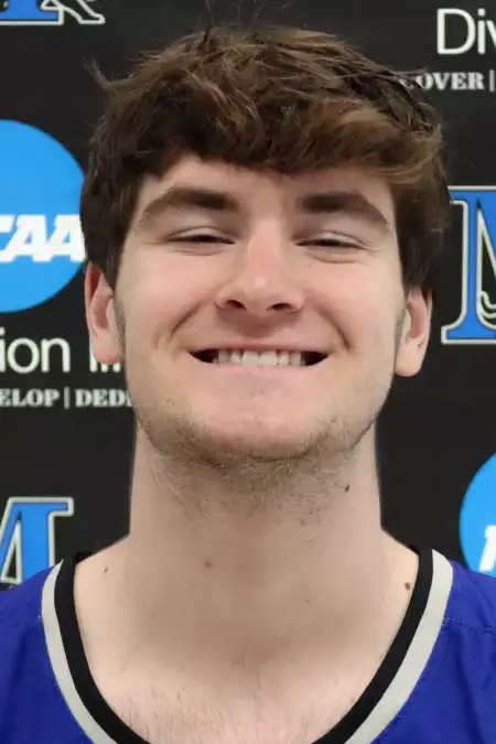 Bryce DeCleene, Basketball, Marian University