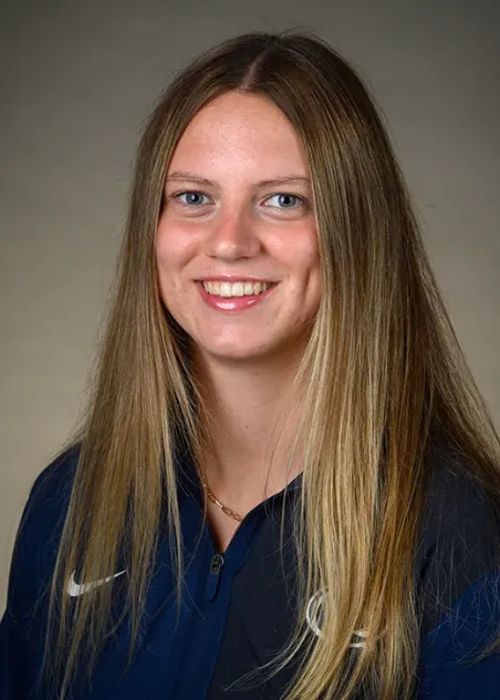 Taya MacDonald, Hockey, undefined