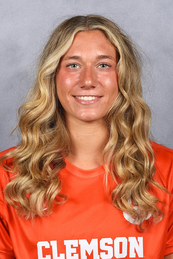 Dani Davis, Soccer, undefined