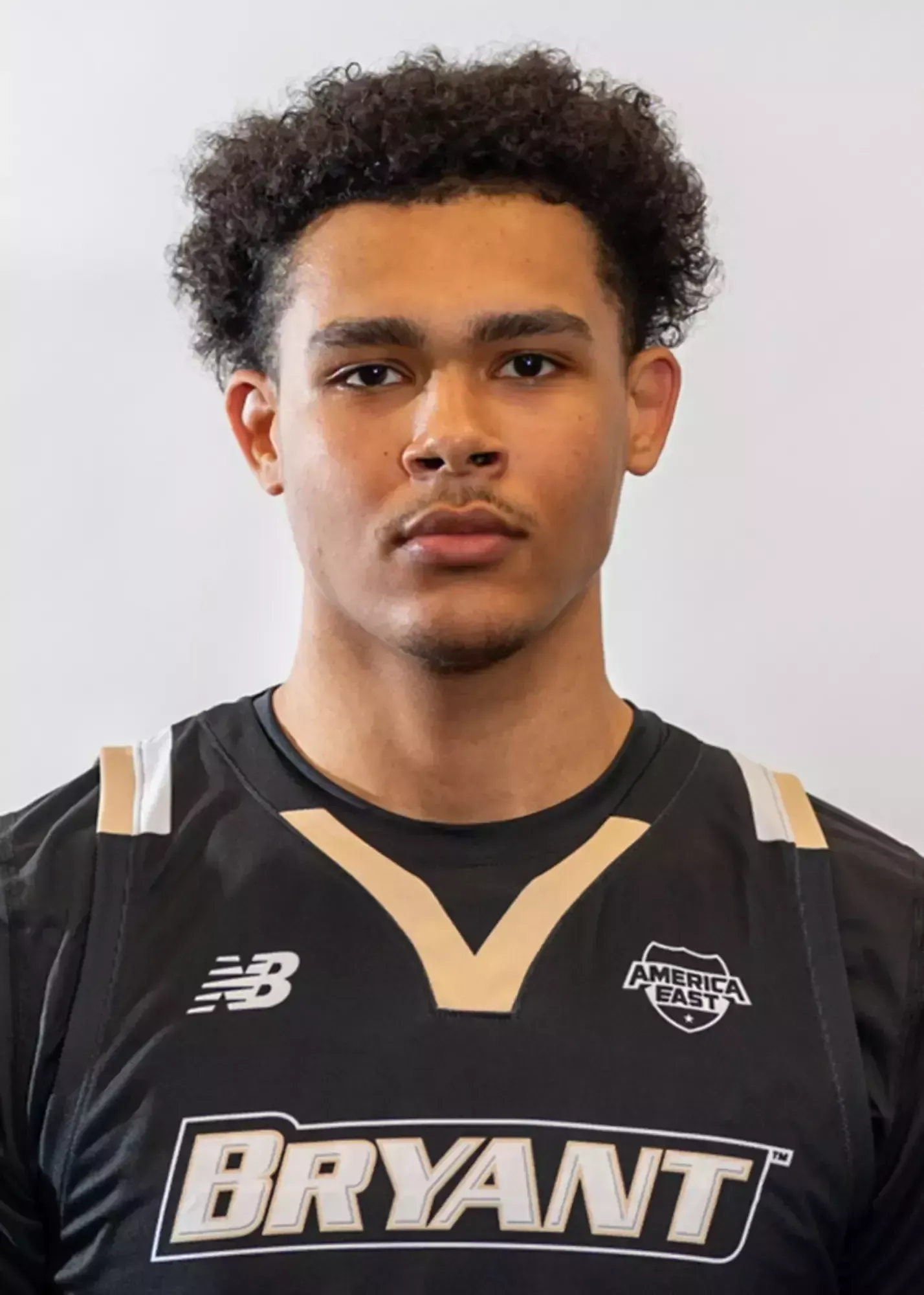 Andre Pasha, Basketball, Bryant University