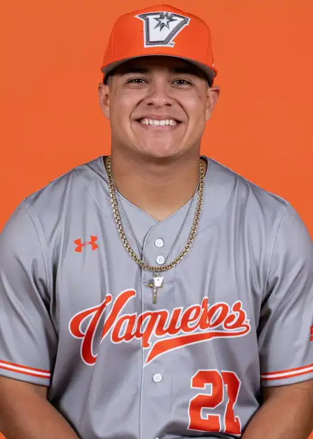 Victor Loa, Baseball, University of Texas Rio Grande