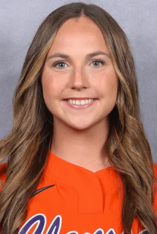 Keira Crosby, Softball, undefined