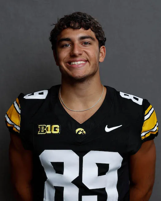 Isaiah Oliver, Football, undefined