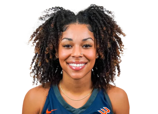 Emily Strachan, Basketball, California State University, Fullerton
