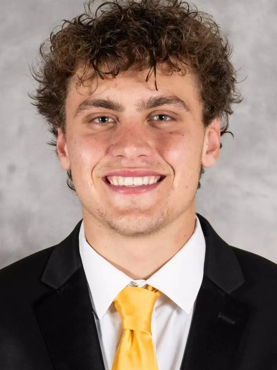 Charlie Wingfield, Football, undefined