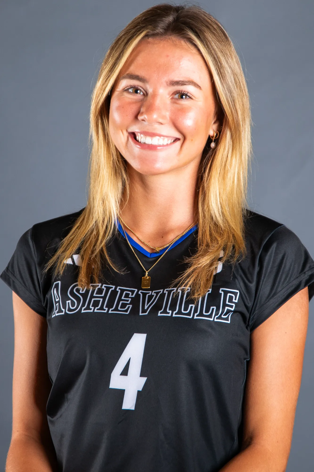 Izzy Perkins, Volleyball, undefined