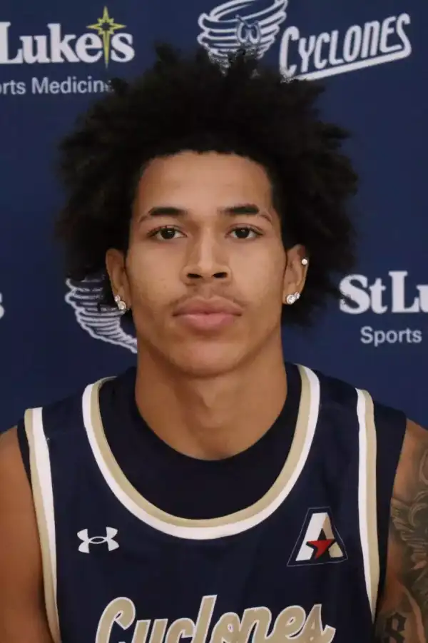 Junior Hans, Basketball, Centenary University