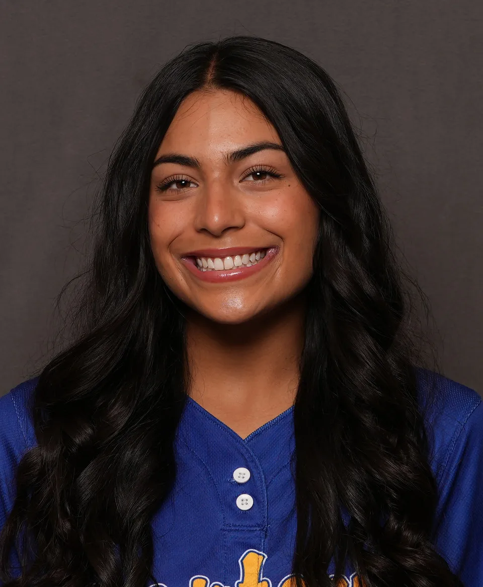 Gigi Ortega, Softball, undefined