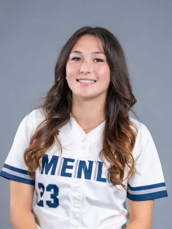 Makayla Mentzer, Softball, Menlo College
