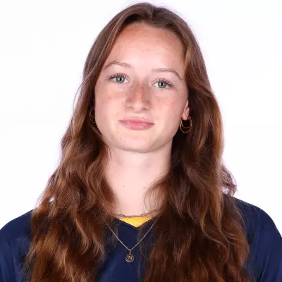 Mia Van More, Soccer, undefined