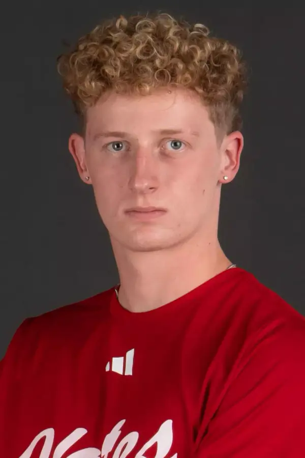 Xander Taylor, Swimming & Diving, University of South Dakota