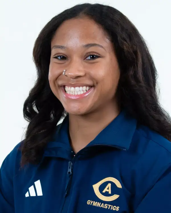 Sierra Muns, Gymnastics, University of California, Davis