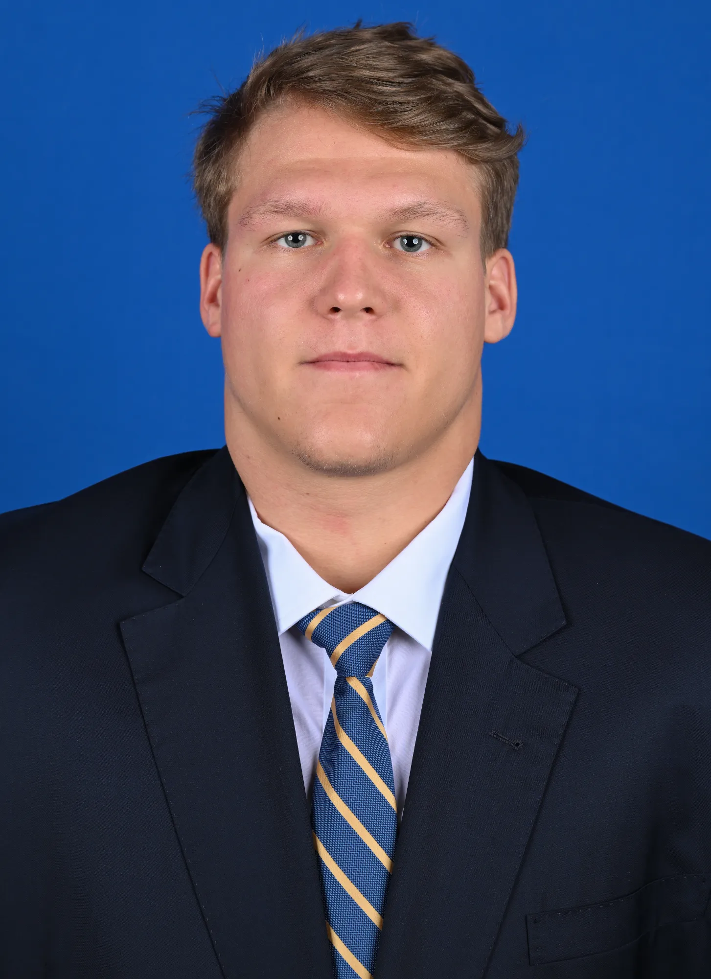 Dylan Pitzer, Football, undefined