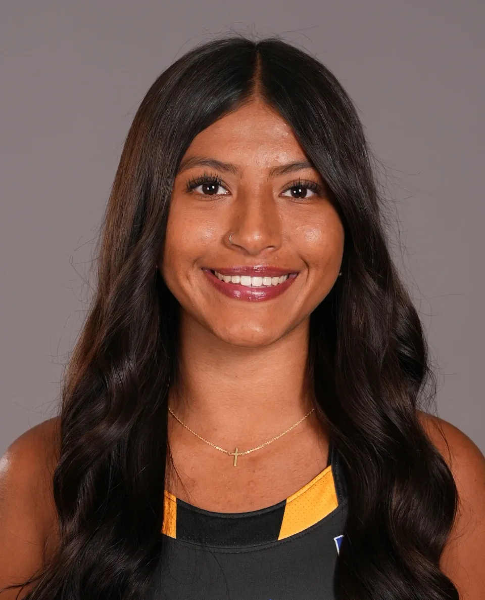 Isabella Santillan, Track and Field, undefined