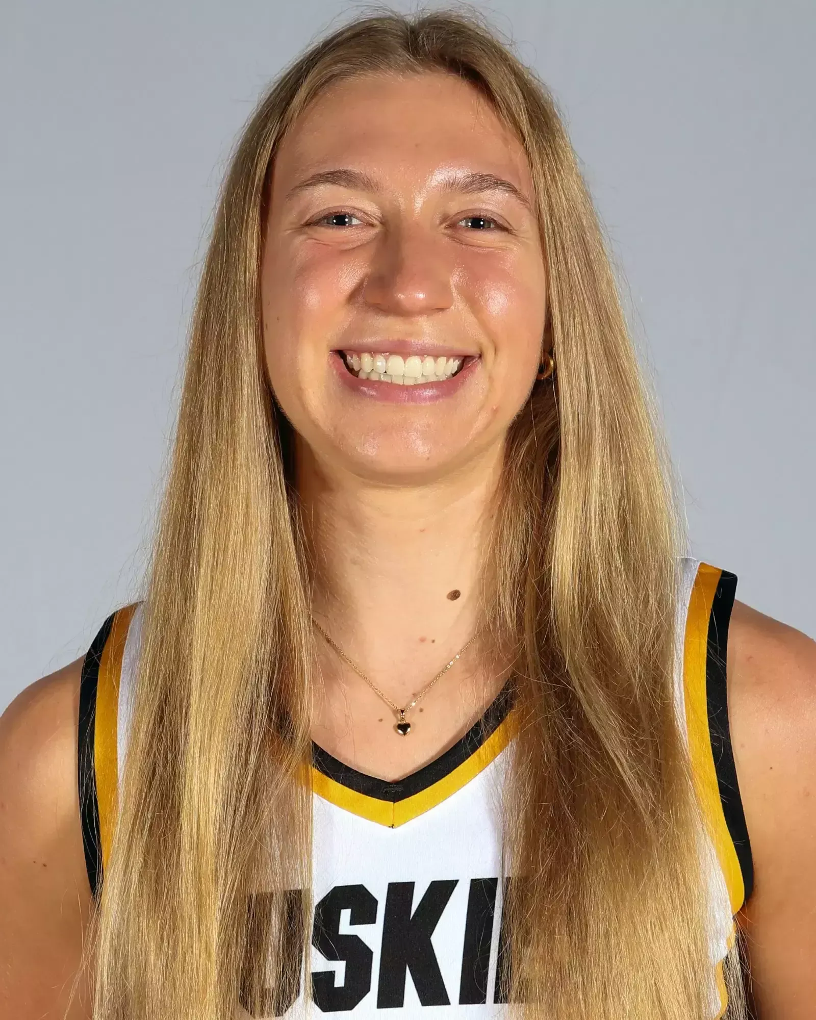 Alyssa Wypych, Basketball, undefined