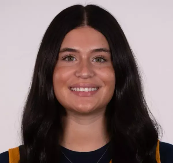 Eva Herbig, Basketball, Dominican University