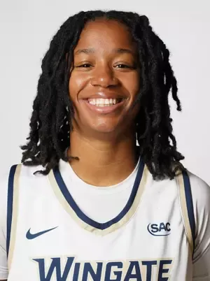 Aniyah Oliver, Basketball, undefined