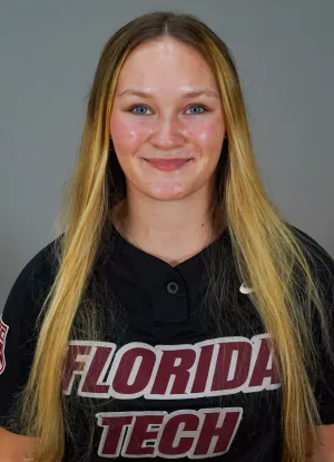 Sage Verkler, Softball, undefined