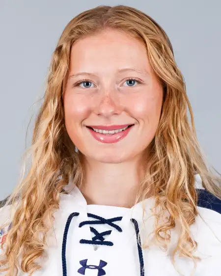 Evelyn Doyle, Hockey, Yale University