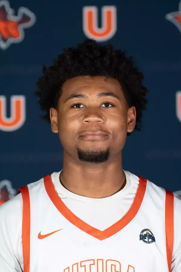Kam Barge, Basketball, Utica University